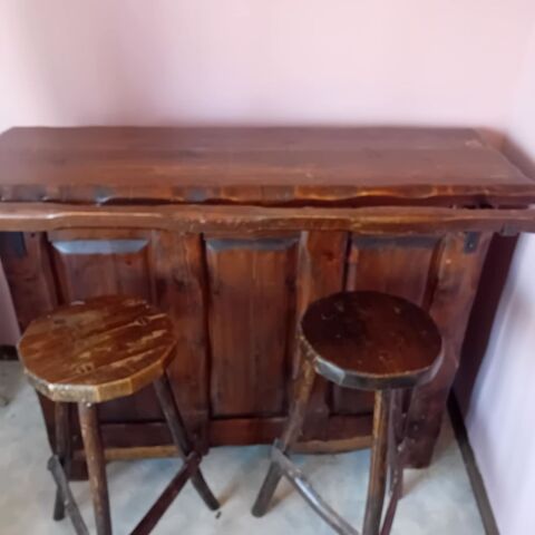 Bar avec ses 2 tabourets hauts 50 Sainte-Livrade-sur-Lot (47)