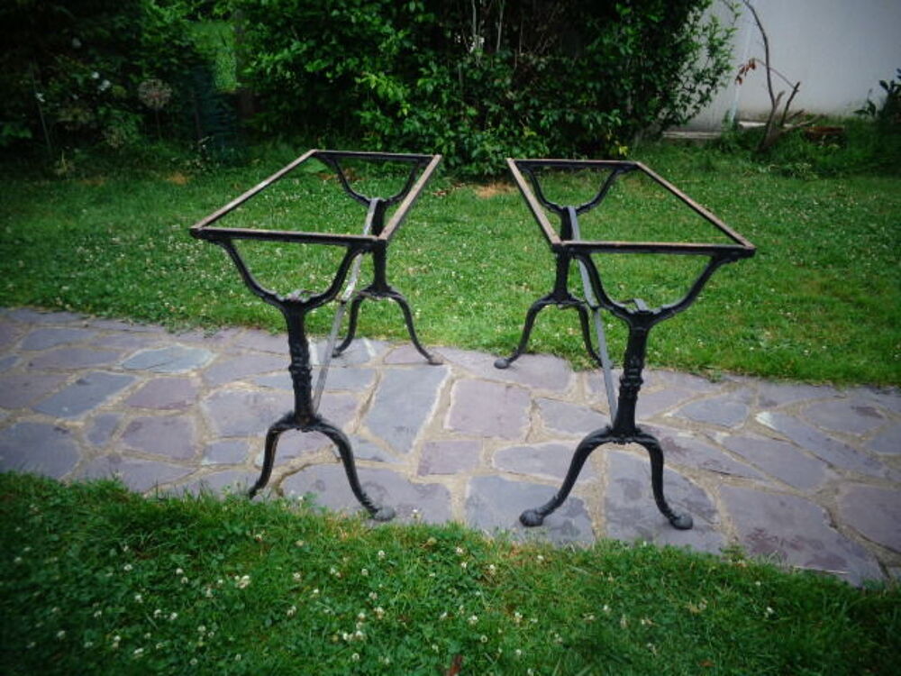 LOT ou &agrave; L'UNITE -- Deux Ossatures " Table de bistrot " Bricolage