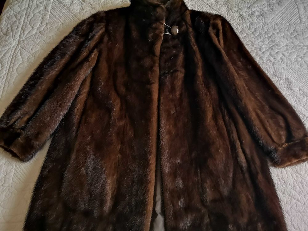Superbe manteau de Vison pleines peaux femme T 40 avec &eacute;charpe Vêtements