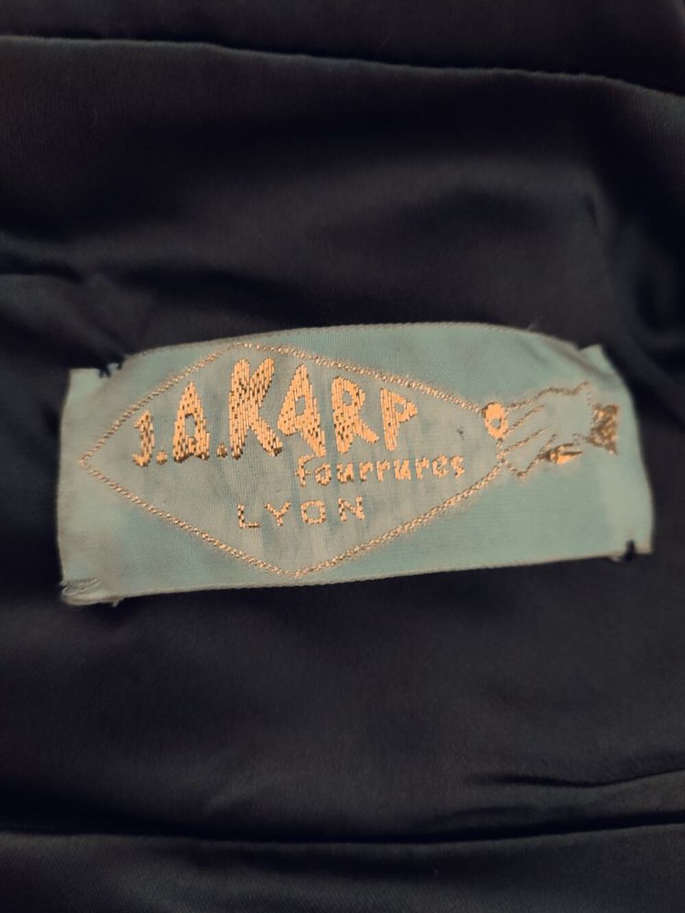 Manteau en queues de vison. Vtements