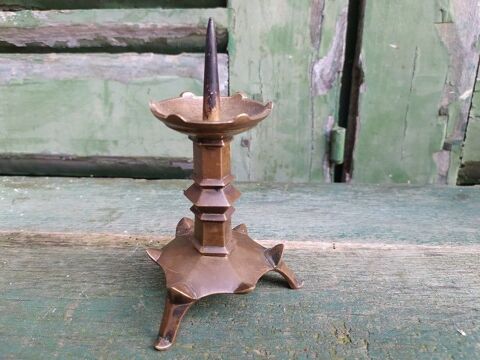 Ancien Petit Bougeoir Pique Cierge Haute poque Bronze 250 Loches (37)