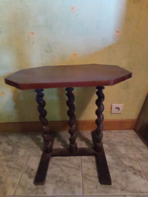 Petite table d'appoint 15 Talence (33)