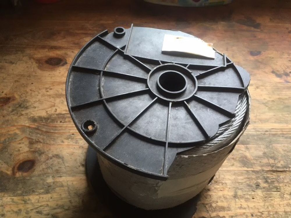 
Touret de c&acirc;ble acier neuf de 100 m Bricolage