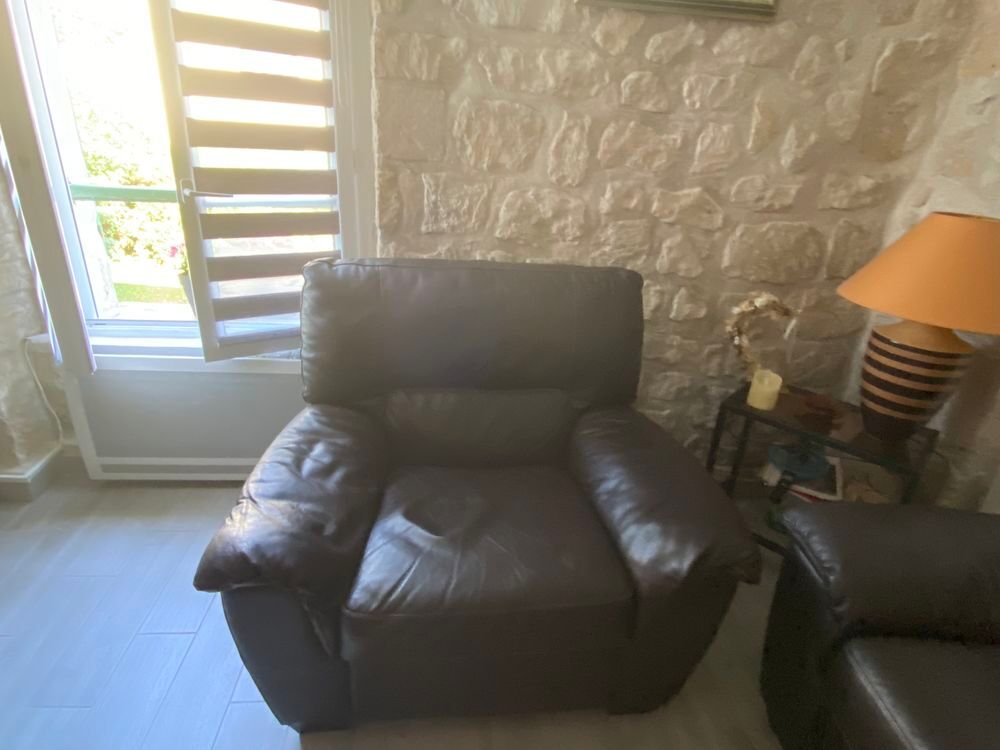 Canap&eacute; cuir 3 places + 1 fauteuil Meubles