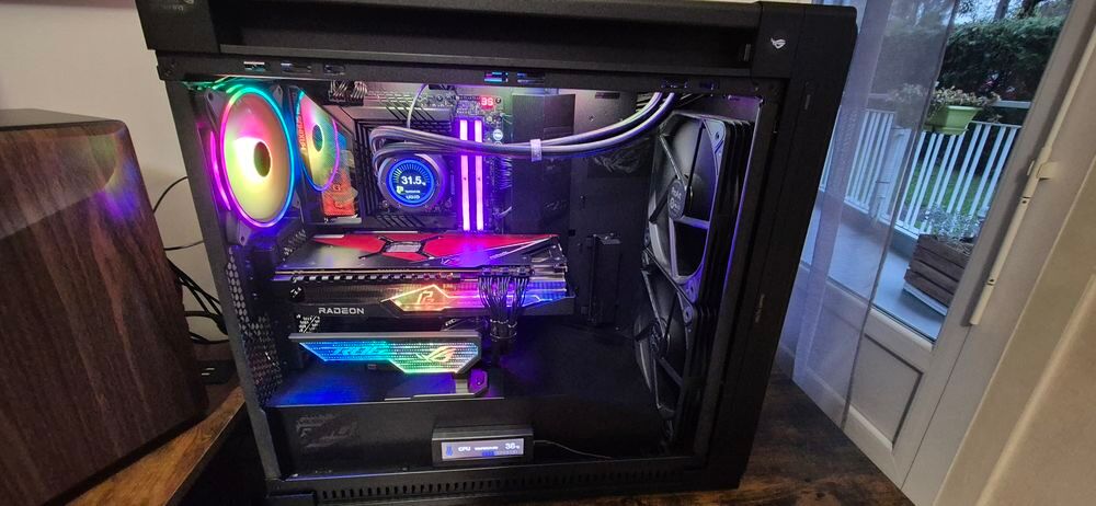 PC haut de gamme ? Parfait &eacute;tat, tr&egrave;s peu utilis&eacute;
Matériel informatique