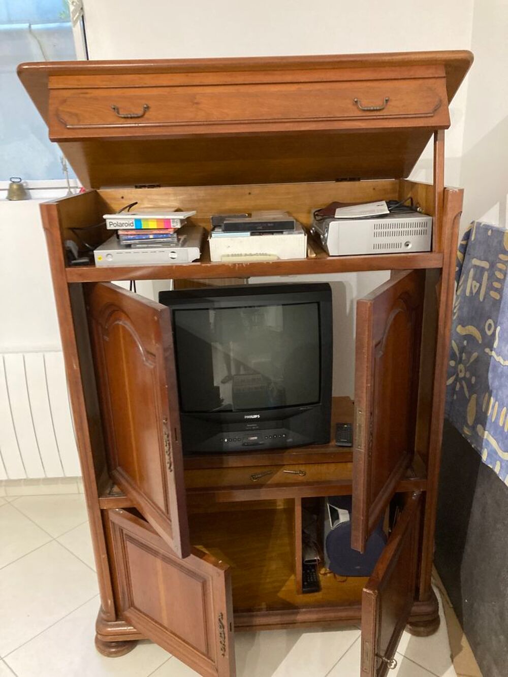 meuble t&eacute;l&eacute; merisier massif Meubles