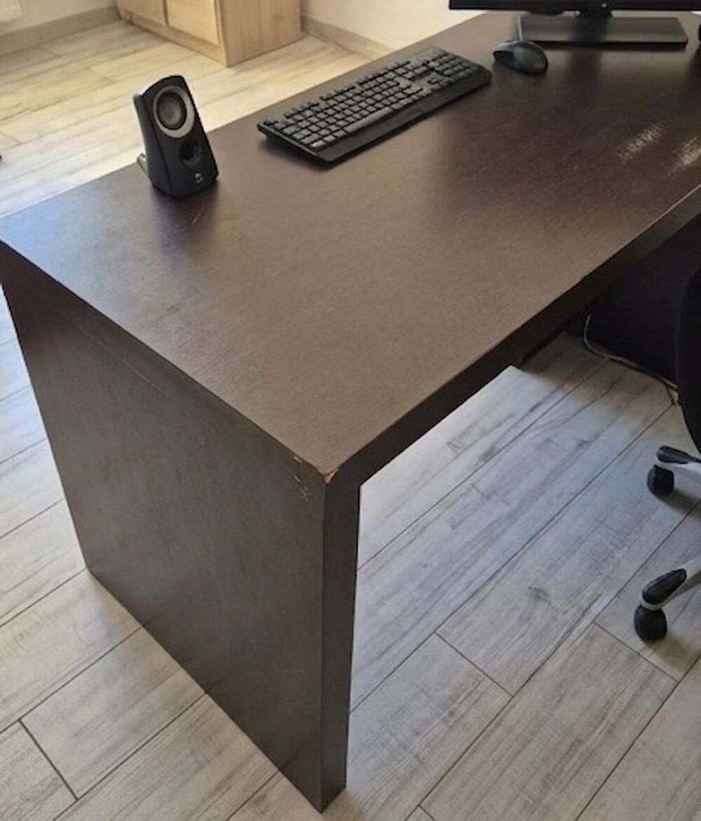 Grand bureau design weng&eacute; / brun fonc&eacute; - 150 x 70 cm Meubles