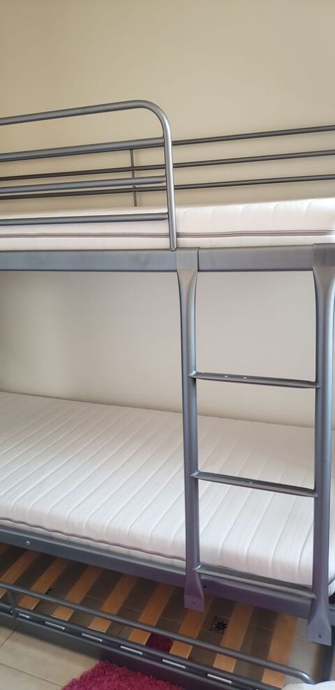 Lits superposes pour 3 couchages 300 Sartrouville (78)