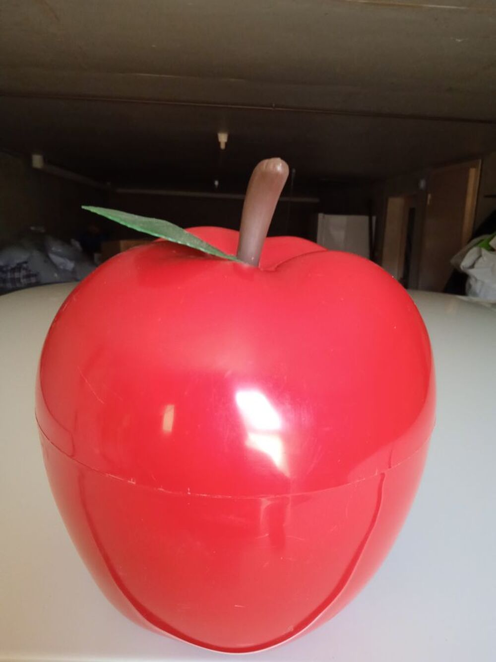 une pomme &agrave; gla&ccedil;ons vintage 