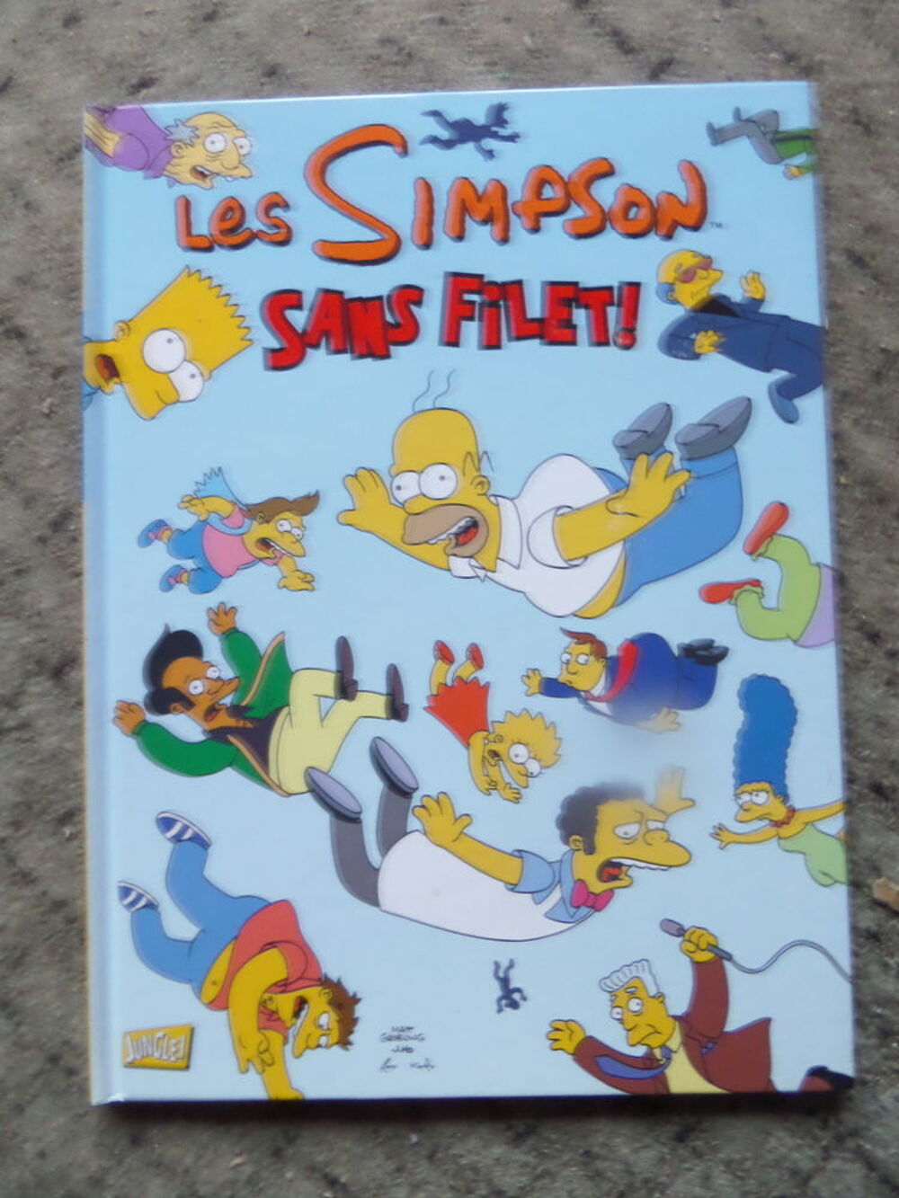 9 bandes dessin&eacute;es des SIMPSON Livres et BD