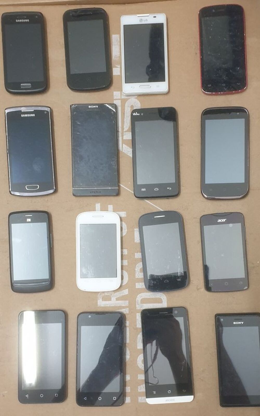 Lot smartphones 13 Téléphones et tablettes
