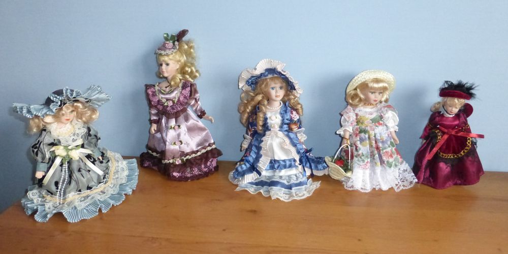 POUPEE A OFFRIR OU A COLLECTIONNER neuve (c6) Décoration