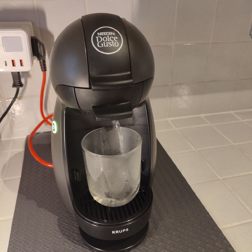 Machine &agrave; caf&eacute; Dolce Gusto Krups Electrom�nager