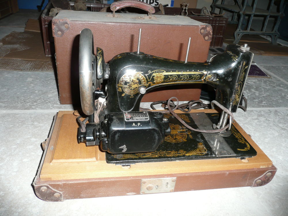 MACHINE A COUDRE SINGER 