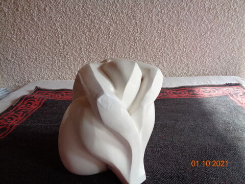 SCULPTURE ORIGINALE SIGNEE   TORES 96   120 L'Isle-Jourdain (32)