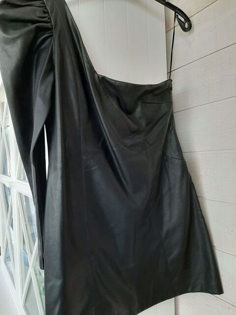 ROBE SIMILI CUIR COURTE - SOIREE /BAISSE DE PRIX 50 Perpignan (66)