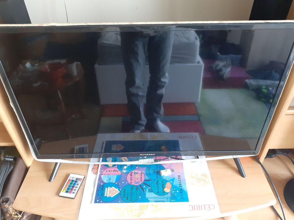 T&eacute;l&eacute;vision schinder Audio et hifi