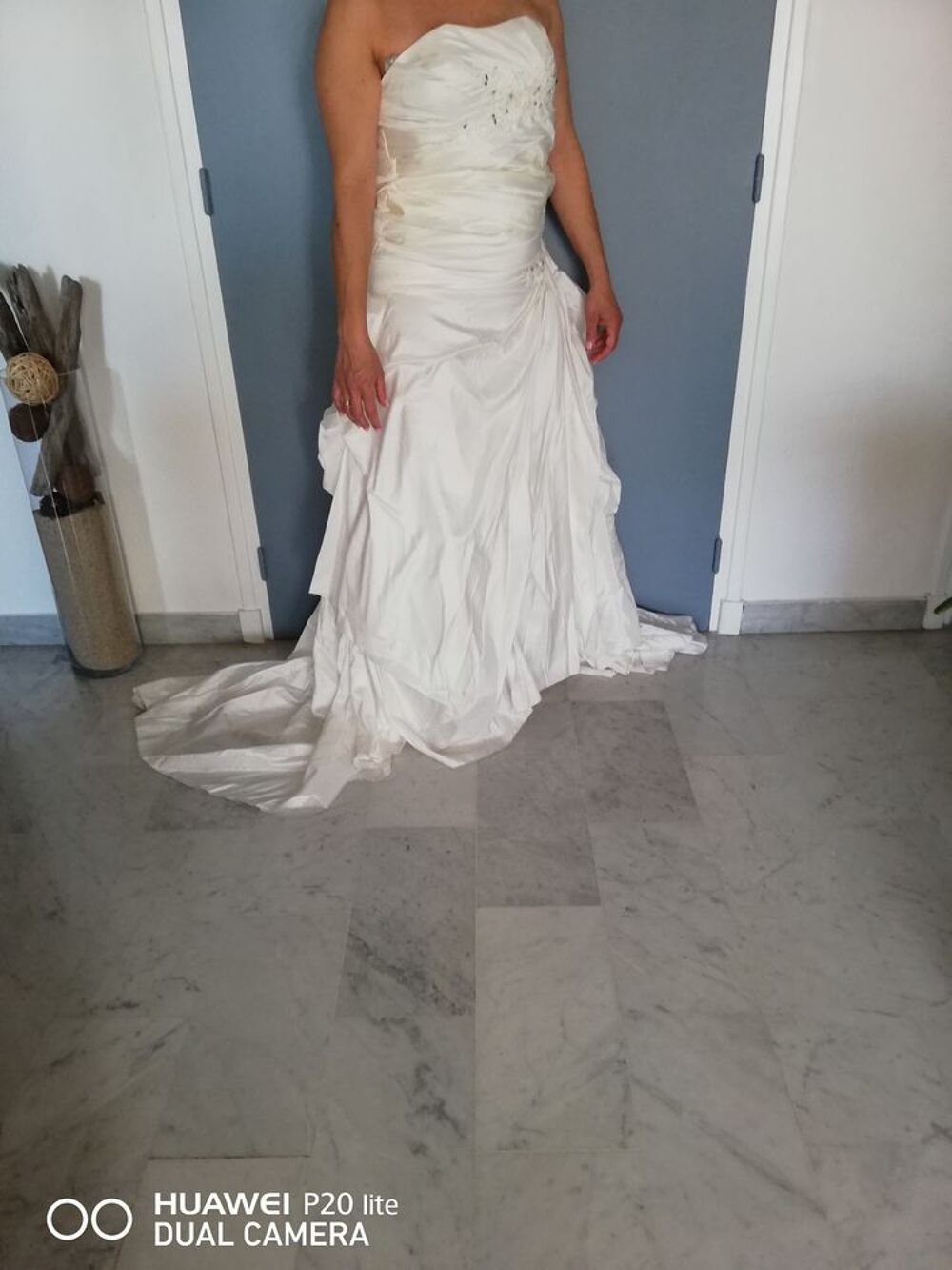 Robe de mariee Vêtements