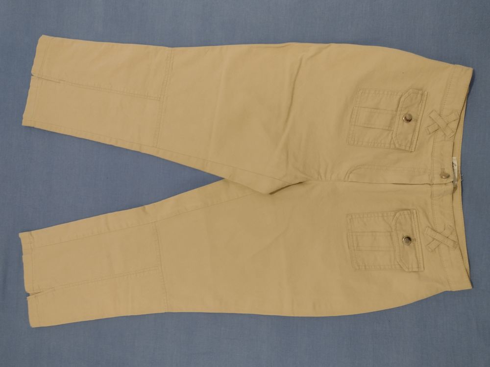 
Pantalon court &eacute;cru Vêtements