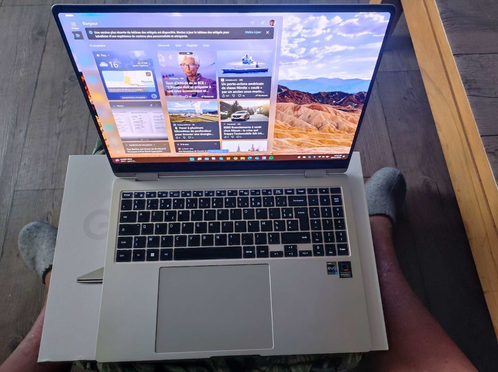 PC GALAXY BOOK3 PRO 360&deg; 16" Matériel informatique