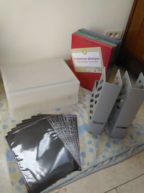 Boites  Rangement  et Pochettes Perfores / par lot 4 Cavaillon (84)