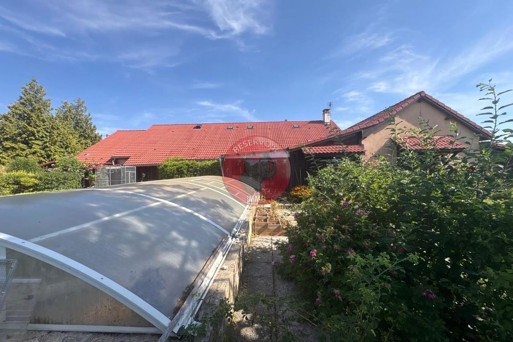 Maison 5 pièces 200 m² · à Saulieu · 200 m² · 275 000 €