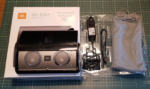 Enceinte Portable Music box JBL On Tour noire 6W 40 Montrouge (92)