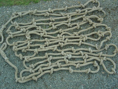 CORDE A NOEUDS EN CHANVRE TORSADEE 160 Pia (66)