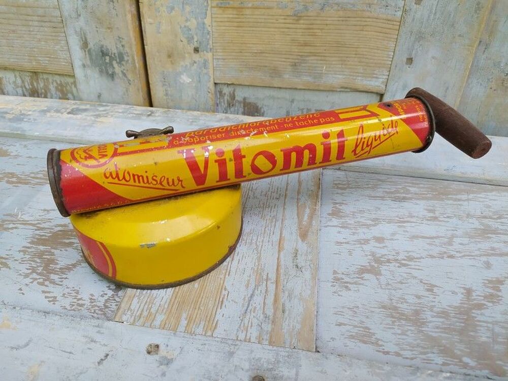 Ancien Pulv&eacute;risateur Publicitaire Vitomite de Vitor 