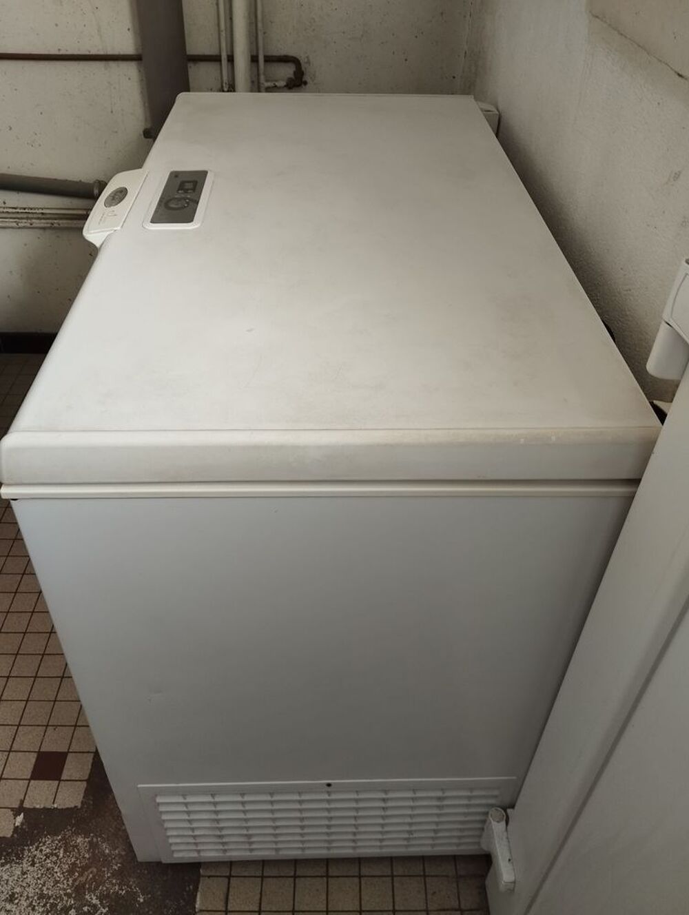 Cong&eacute;lateur coffre Whirlpool Electroménager