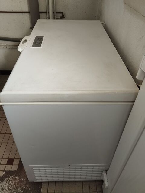 Congélateur coffre Whirlpool 250 Castres (81)