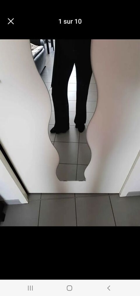 pantalon noir fluide fendu sur les c�t�s taille 40 9 Bron (69)