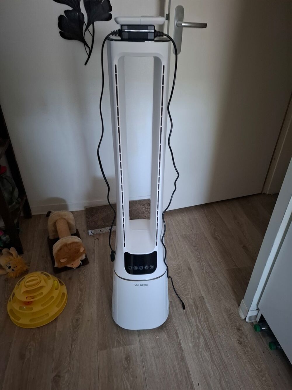 Ventilateur colonne sans pales VALBERG blanc Electroménager