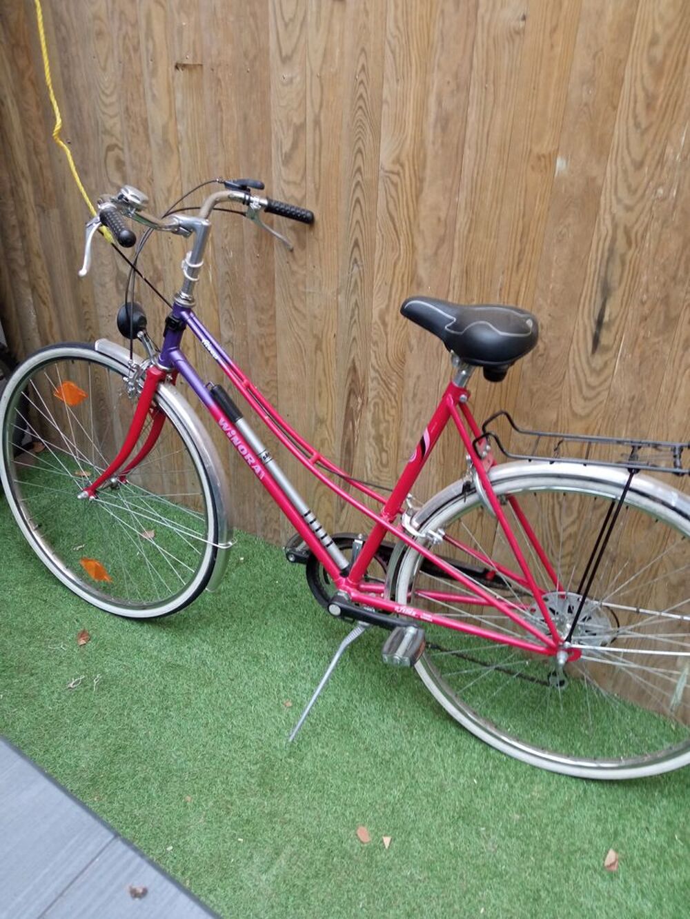 VELO FEMME DE VILLE
Vélos
