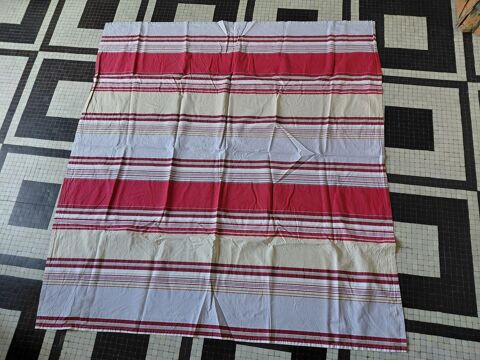 Nappe rectangulaire rayures tons rouges et beiges Herblay (95)