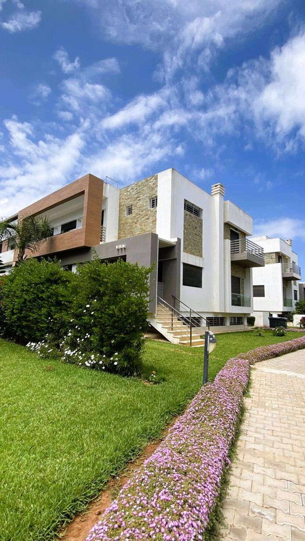 Vente Villa Magnifique Villa Triplex d'Angle 392 m²- HARHOURA - RABAT Harhoura, maroc (Maroc)