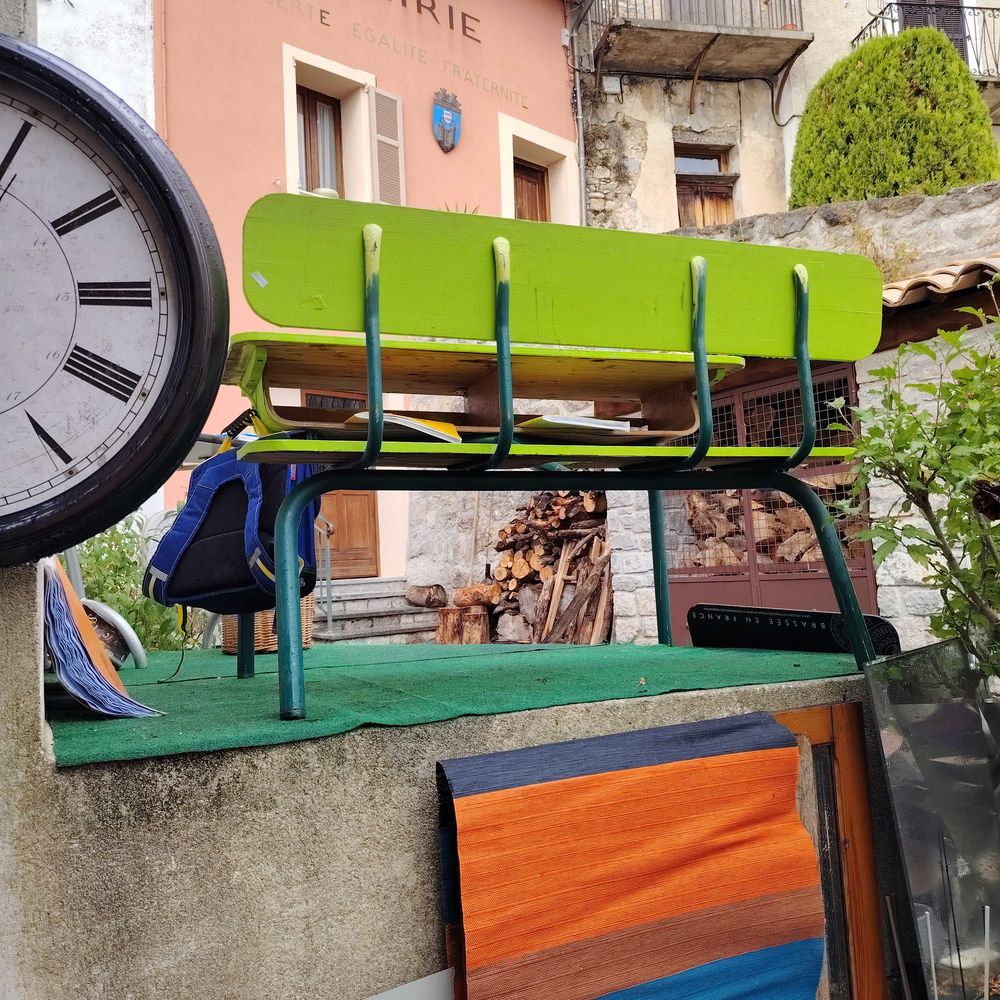 BUREAU ECOLIERS 1970 