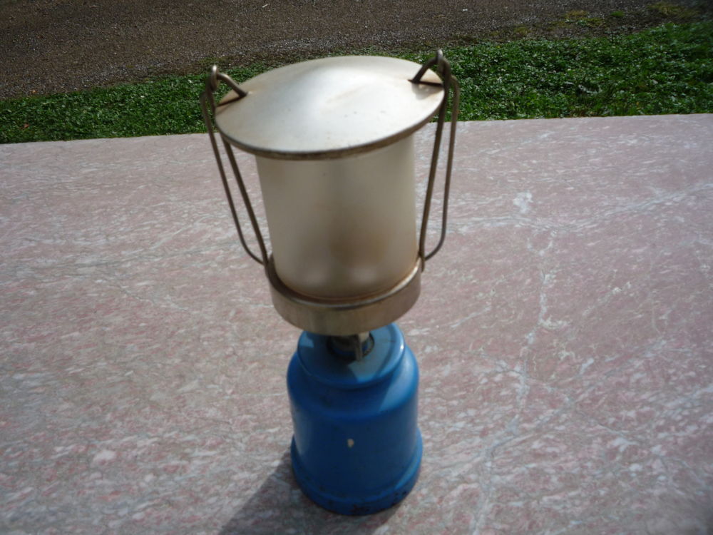Achetez camping gaz/lampe à occasion, annonce vente à Castres (81)  WB157349935