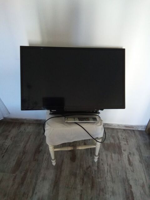  TV TOSHIBA
60 Toulon (83)