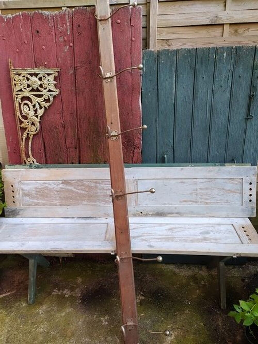 Ancien Grand Porte-Manteau Bois 6 Pat&egrave;res M&eacute;tal 
Meubles