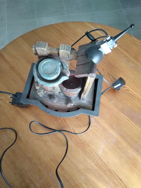 Fontaine  eaux 30 Prvessin-Mons (01)