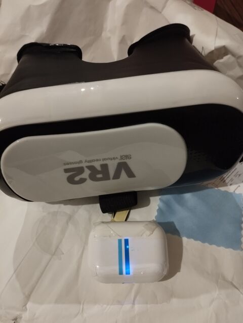 Casque réalité virtuelle VR2 noir et blanc Paris (75)