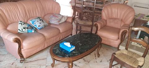 Salon 3 + 1 + 1 places 150 Le Pouzin (07)