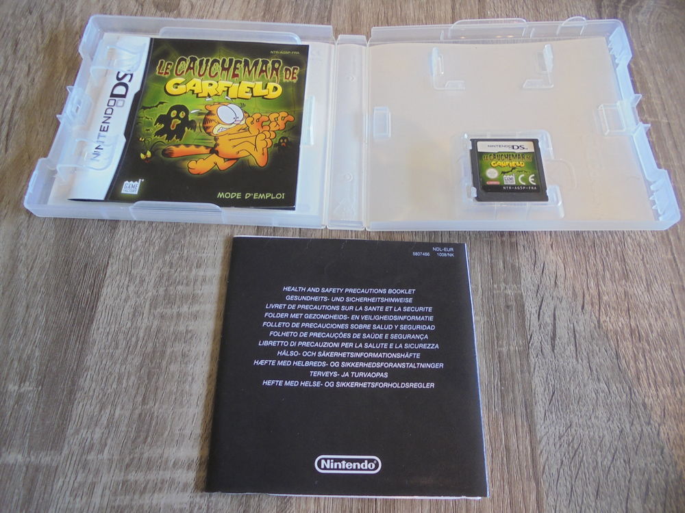 Jeu Nintendo DS "Le cauchemar de Garfield".
Consoles et jeux vidéos