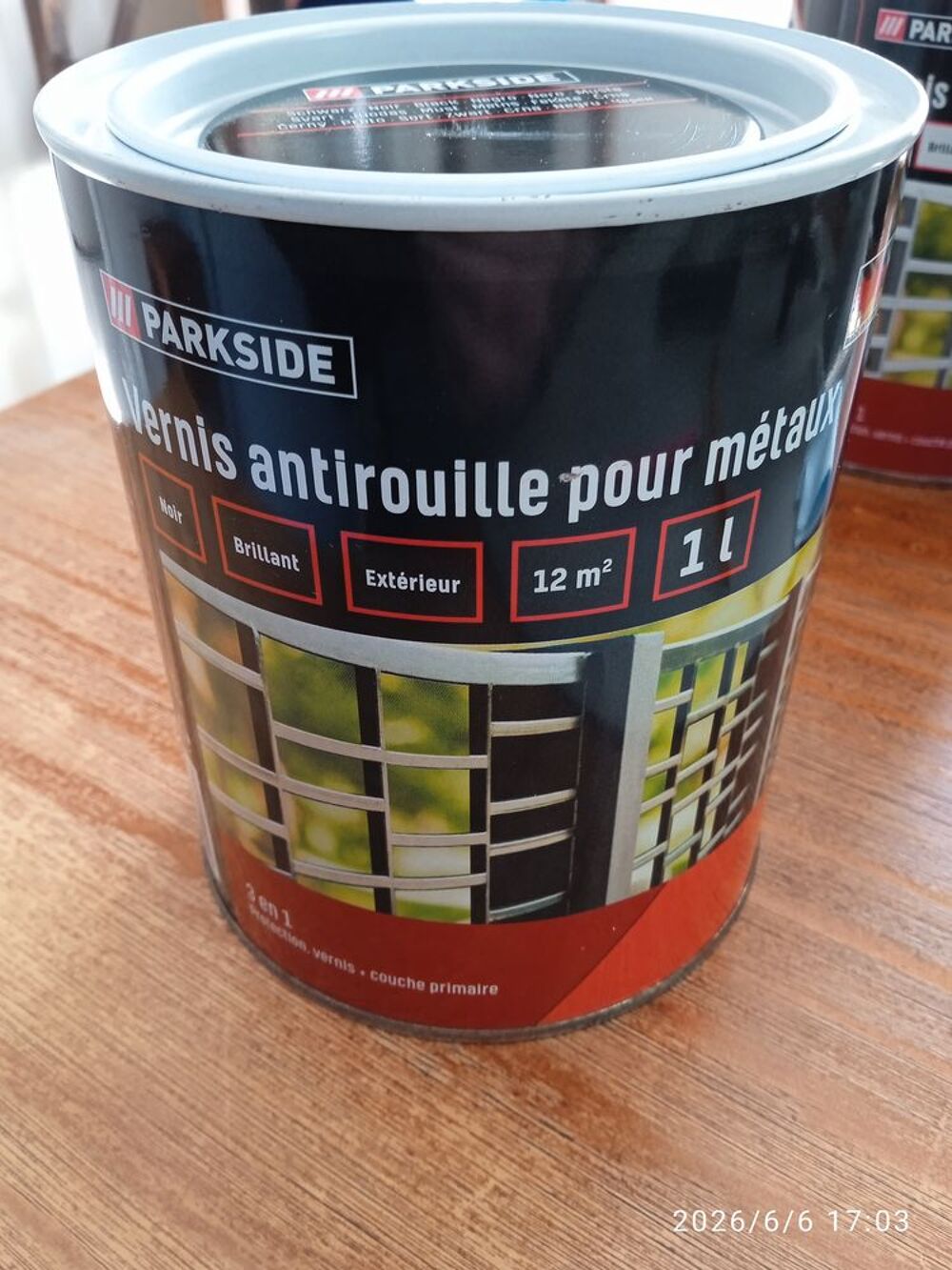 peinture vernis antirouille pour m&eacute;taux ( brillant ) Bricolage