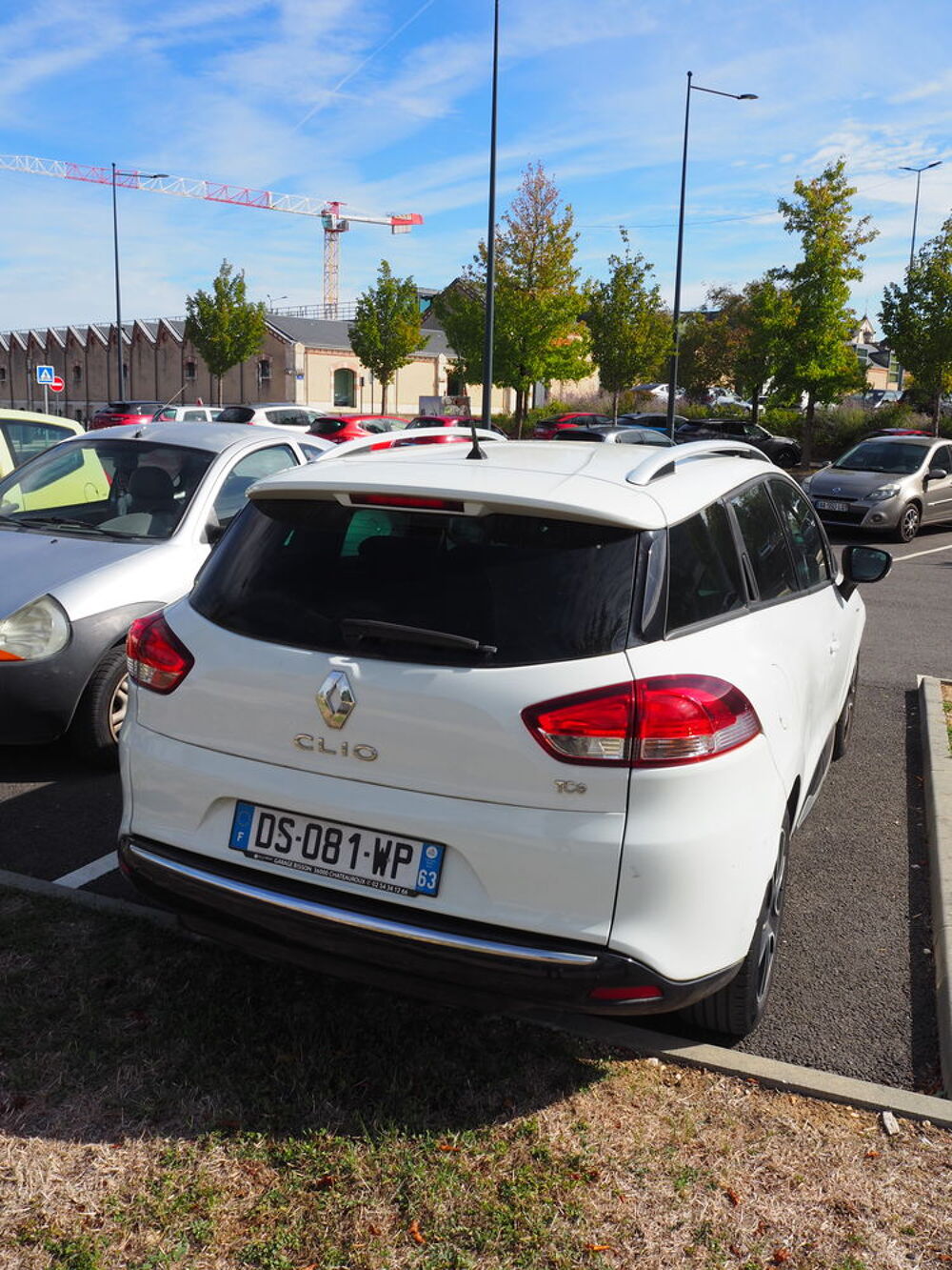 Clio IV Estate Clio Estate IV TCe 90 eco2 SL Limited 2015 occasion 36000 Ch&acirc;teauroux
