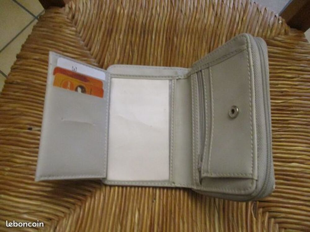 Porte monnaie et porte cartes neuf Maroquinerie