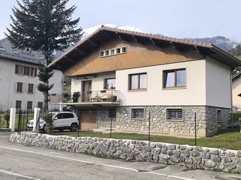   Maison Savoyarde - 8 pi�ces - 943 m2 Maison - 8 pi�ce(s) - 140 m�