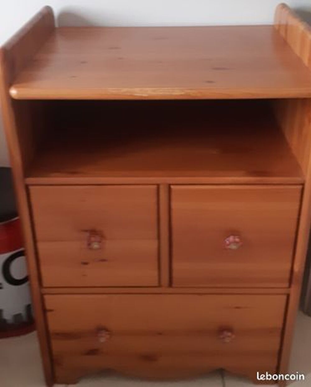 Commode / table &agrave; langer pin teint&eacute; miel Meubles