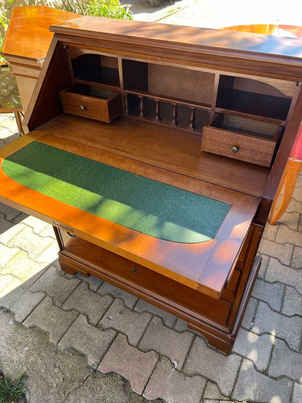 Un secr&eacute;taire appel&eacute; encore bureau en bois Meubles